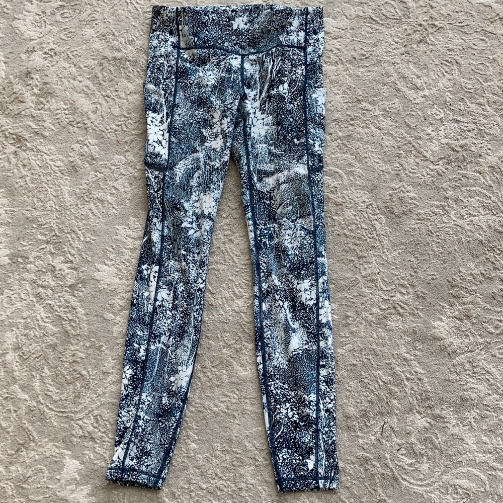 Lululemon yoga/exercise pants